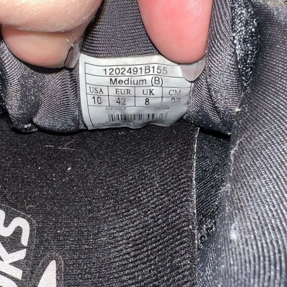 Brooks Revel Women’s Size 10 Black and White Tennis Shoes - Picture 8 of 8